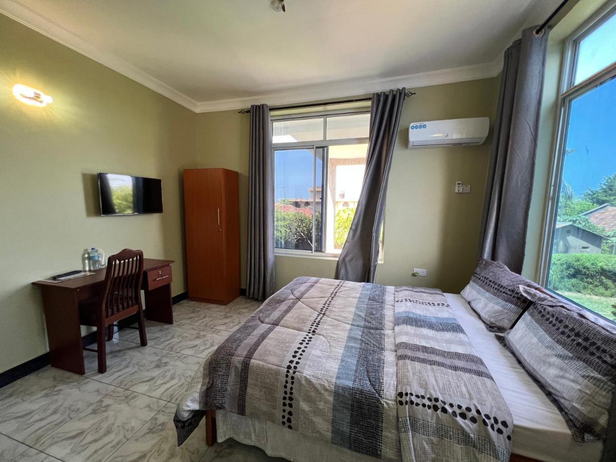 Phyllen Hotel Tanga Luaran gambar