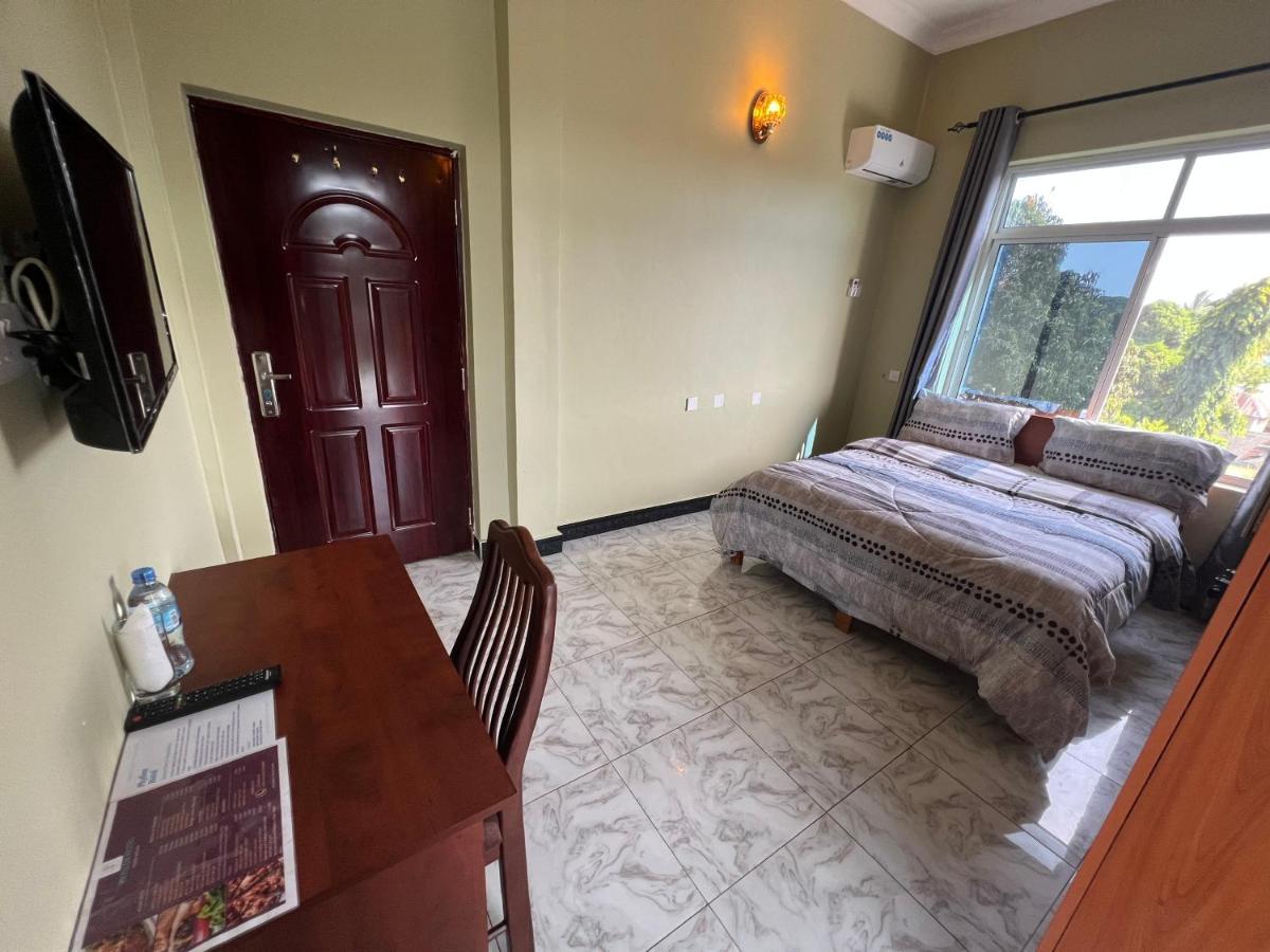 Phyllen Hotel Tanga Luaran gambar